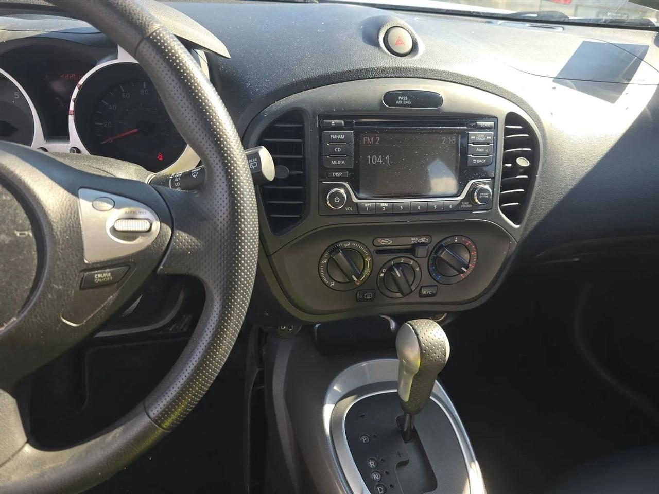 Nissan Juke 5dr Wgn CVT S FWD 2015