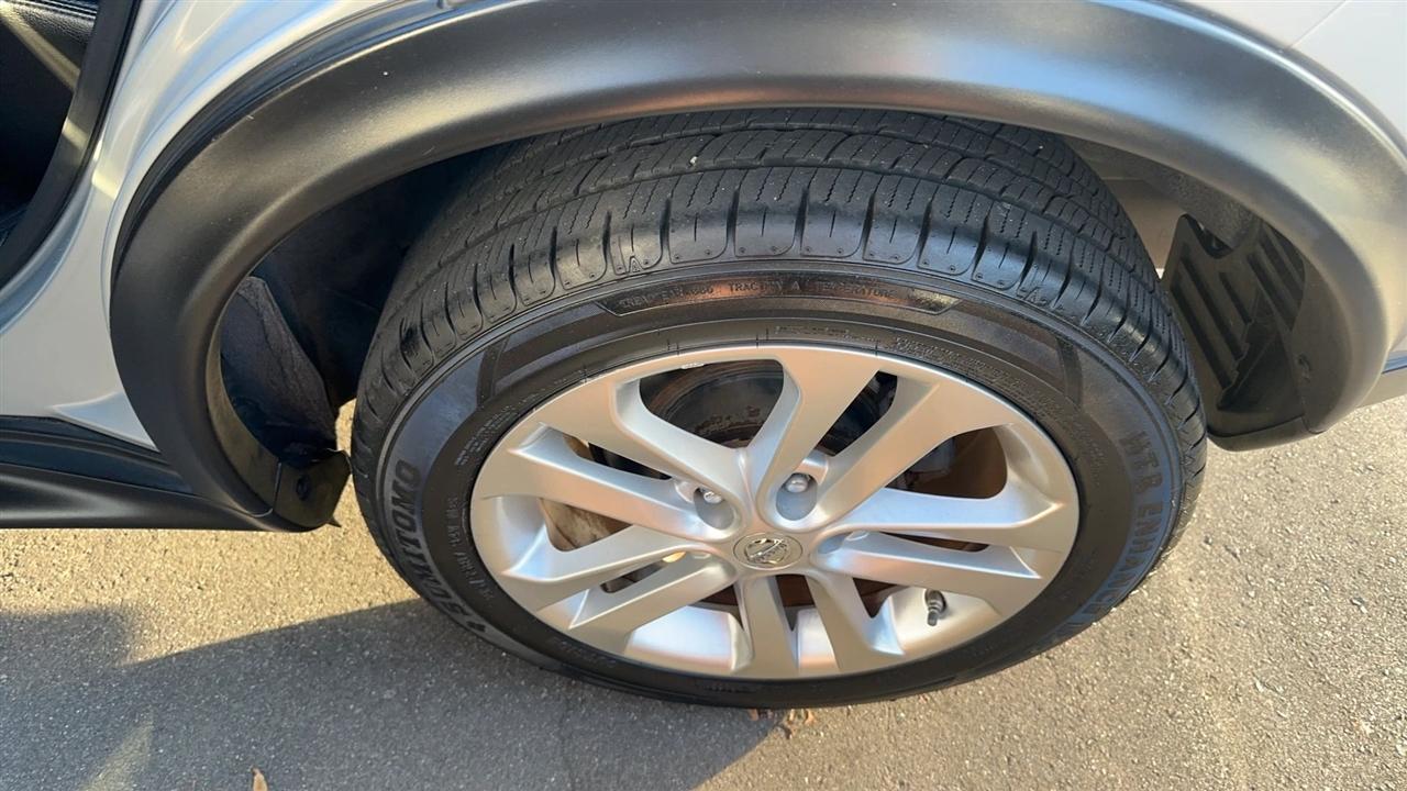 Nissan Juke 5dr Wgn CVT S FWD 2015