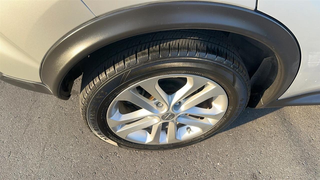 Nissan Juke 5dr Wgn CVT S FWD 2015