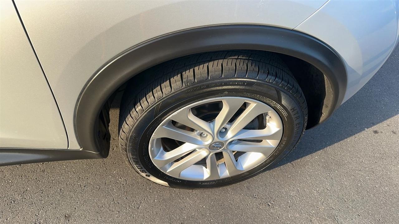 Nissan Juke 5dr Wgn CVT S FWD 2015