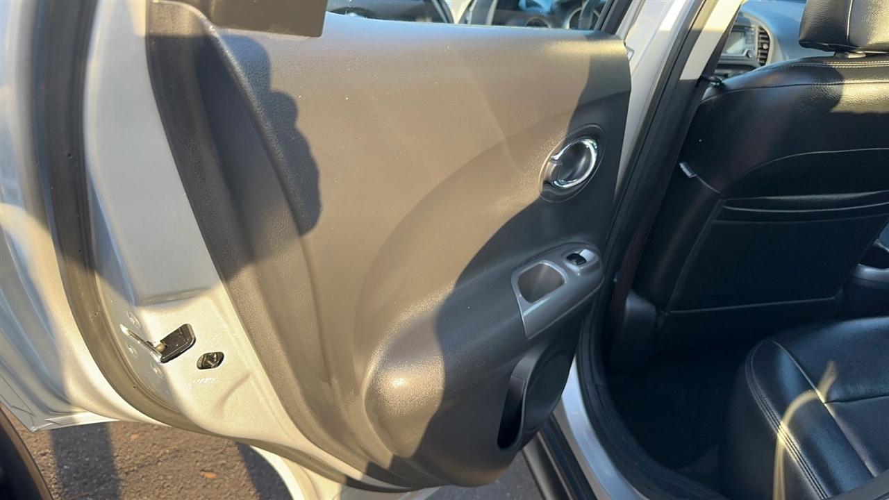 Nissan Juke 5dr Wgn CVT S FWD 2015