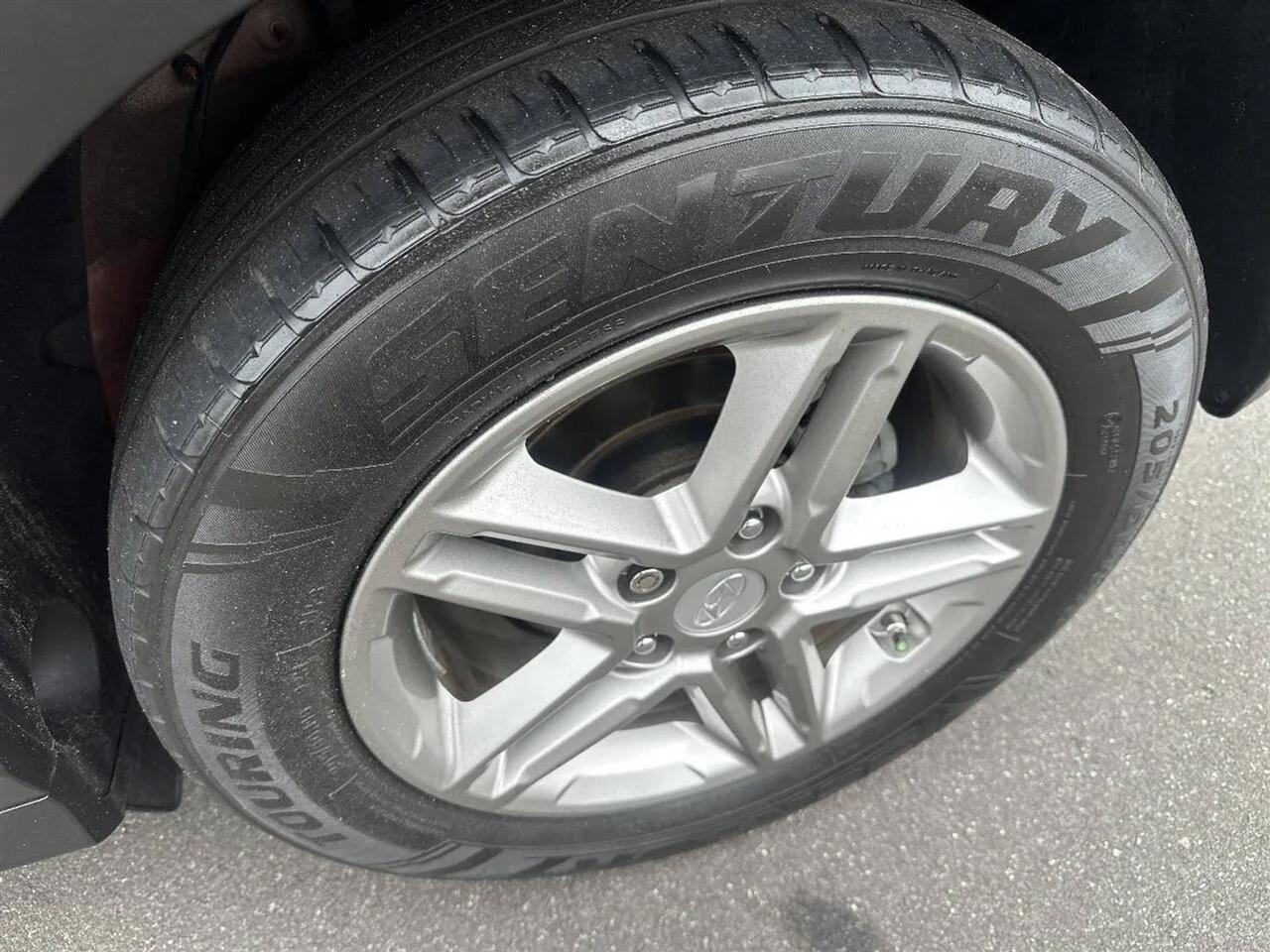 Hyundai Kona SE Auto FWD 2019