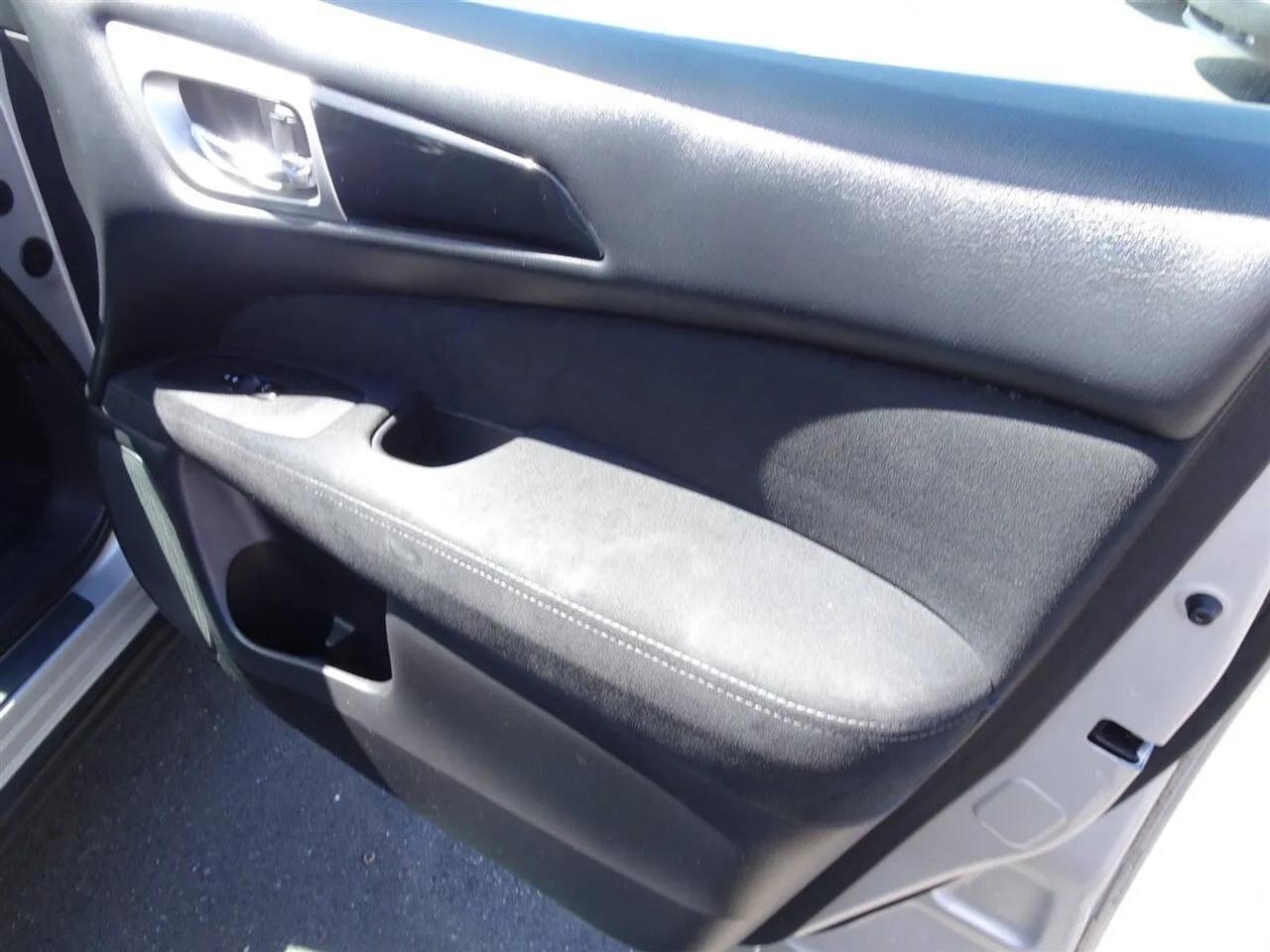 Nissan Pathfinder 2WD 4dr SV 2014