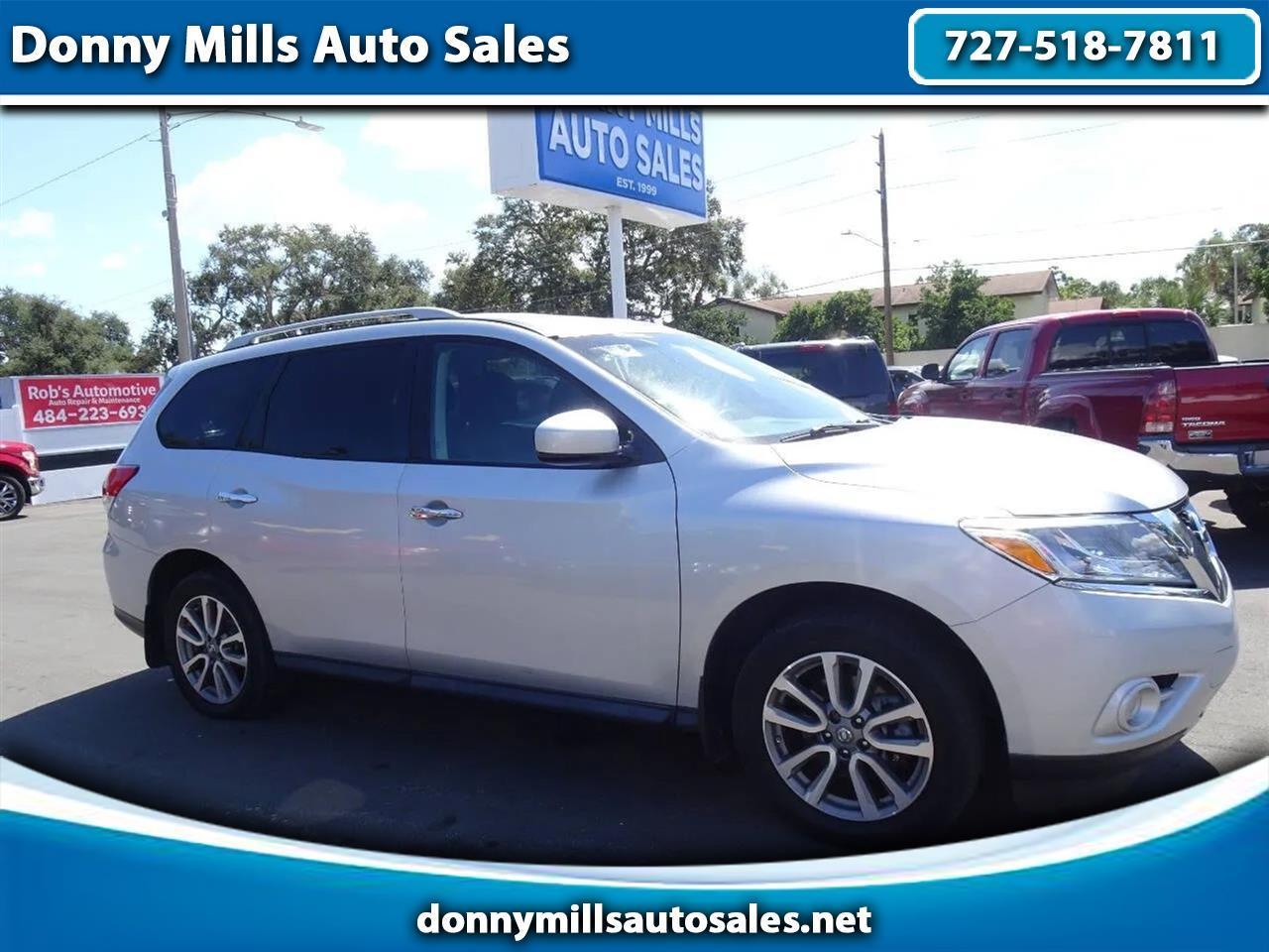 Nissan Pathfinder 2WD 4dr SV 2014