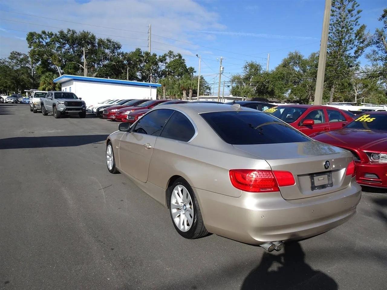 BMW 3 Series 2dr Cpe 328i RWD 2013