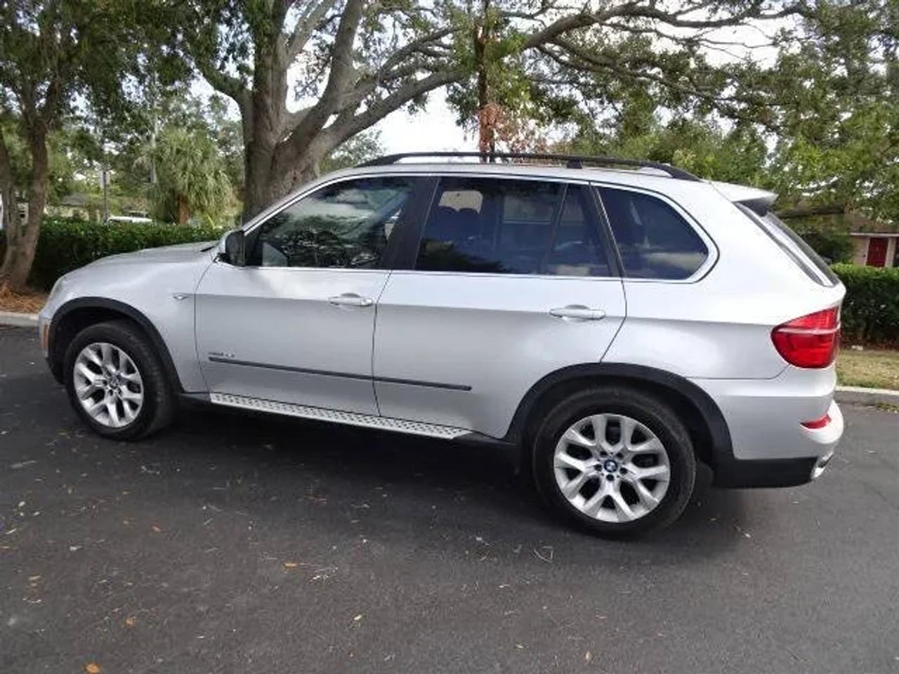 BMW X5 AWD 4dr xDrive35i 2013