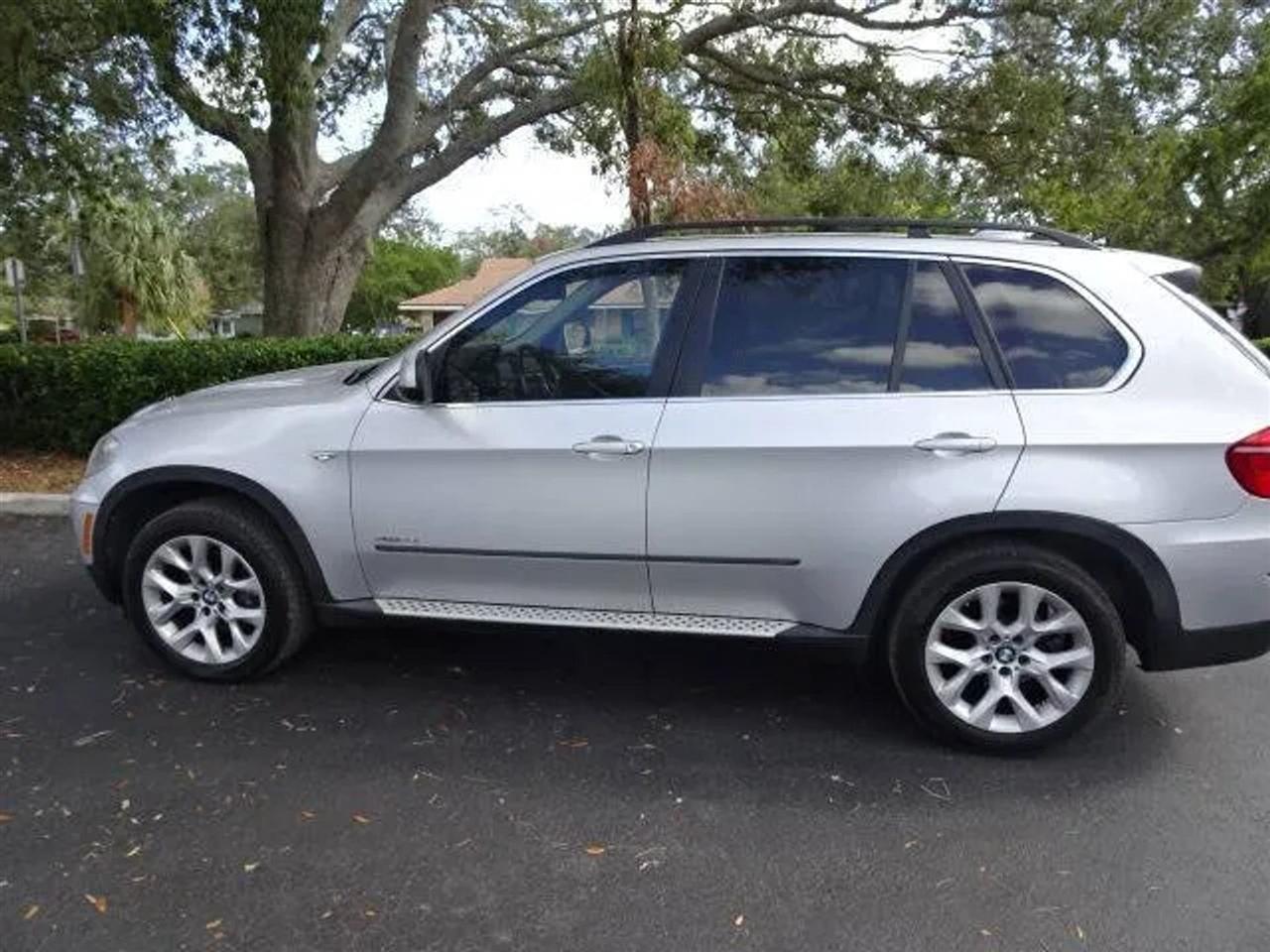 BMW X5 AWD 4dr xDrive35i 2013