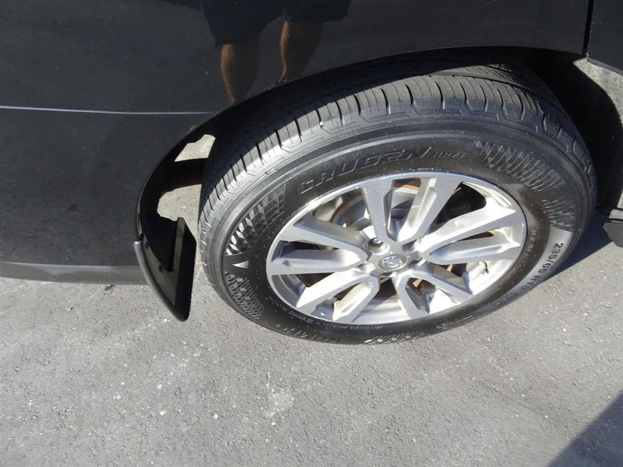 Nissan Pathfinder 4WD 4dr S 2015