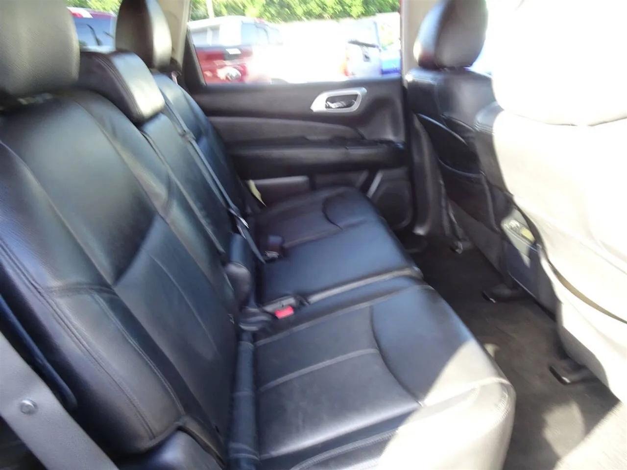 Nissan Pathfinder 4WD 4dr S 2015