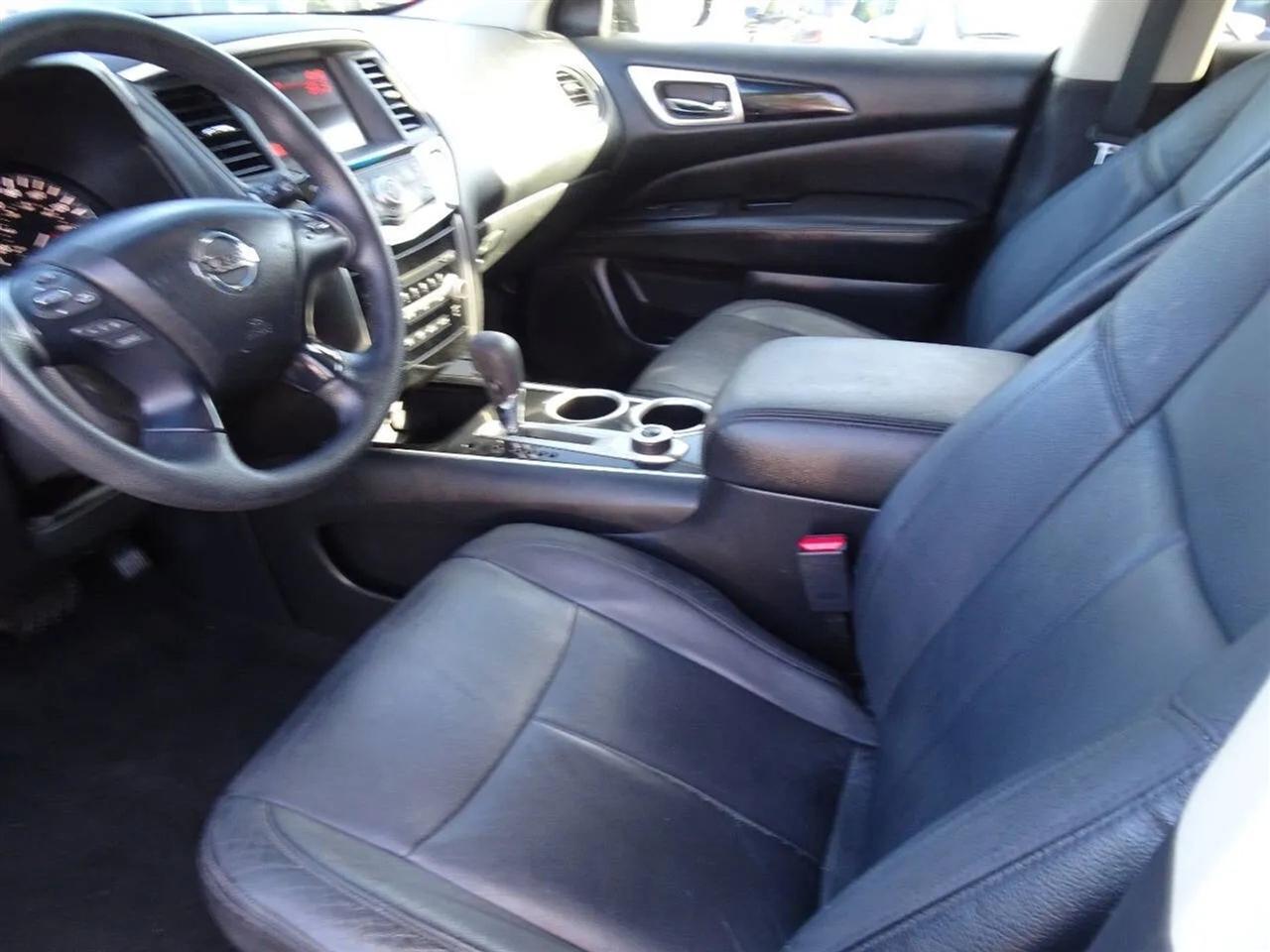 Nissan Pathfinder 4WD 4dr S 2015