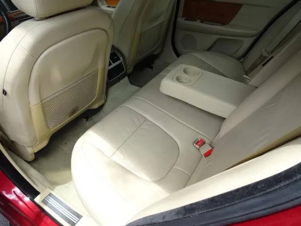 Jaguar XF 4dr Sdn Luxury 2009