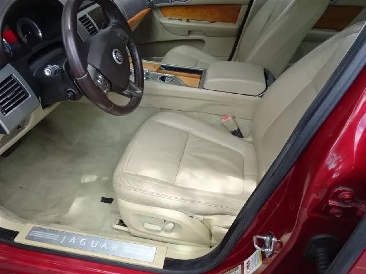 Jaguar XF 4dr Sdn Luxury 2009