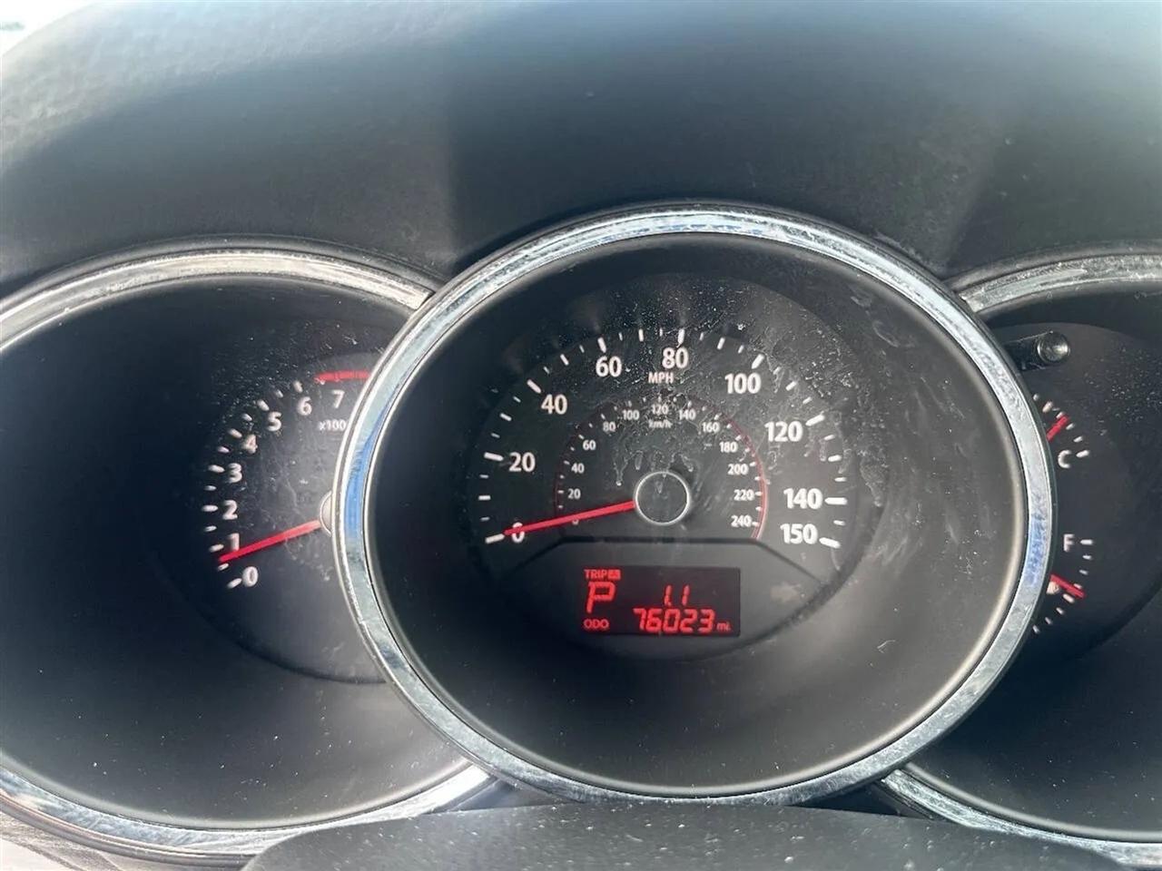 Kia Sorento 2WD 4dr I4 LX 2011