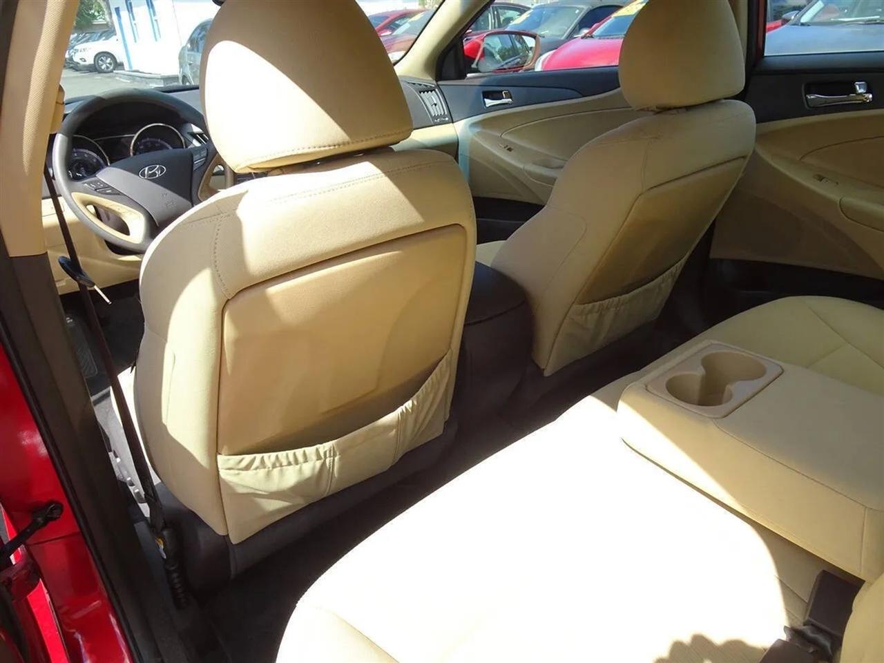 Hyundai Sonata 4dr Sdn 2.4L Auto GLS 2011