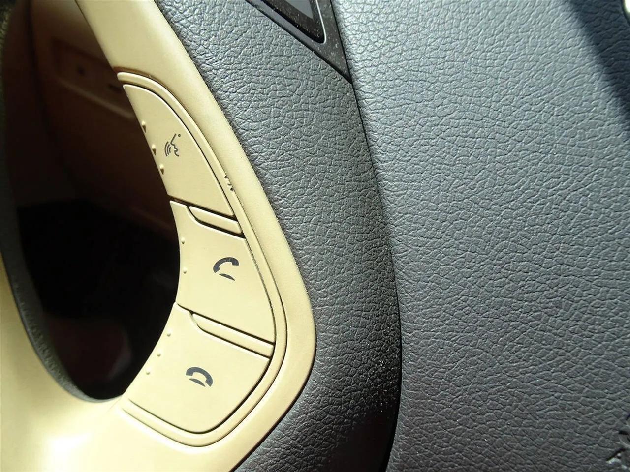 Hyundai Sonata 4dr Sdn 2.4L Auto GLS 2011