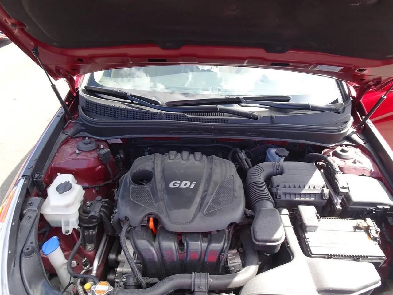 Hyundai Sonata 4dr Sdn 2.4L Auto GLS 2011