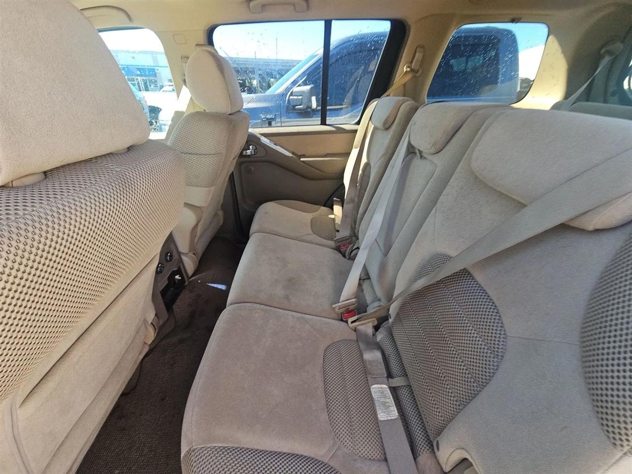 Nissan Pathfinder 2WD 4dr V6 SE 2008