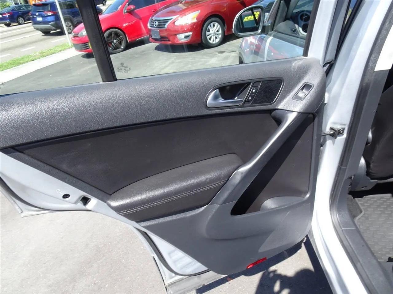 Volkswagen Tiguan 2.0T S 4Motion 2017