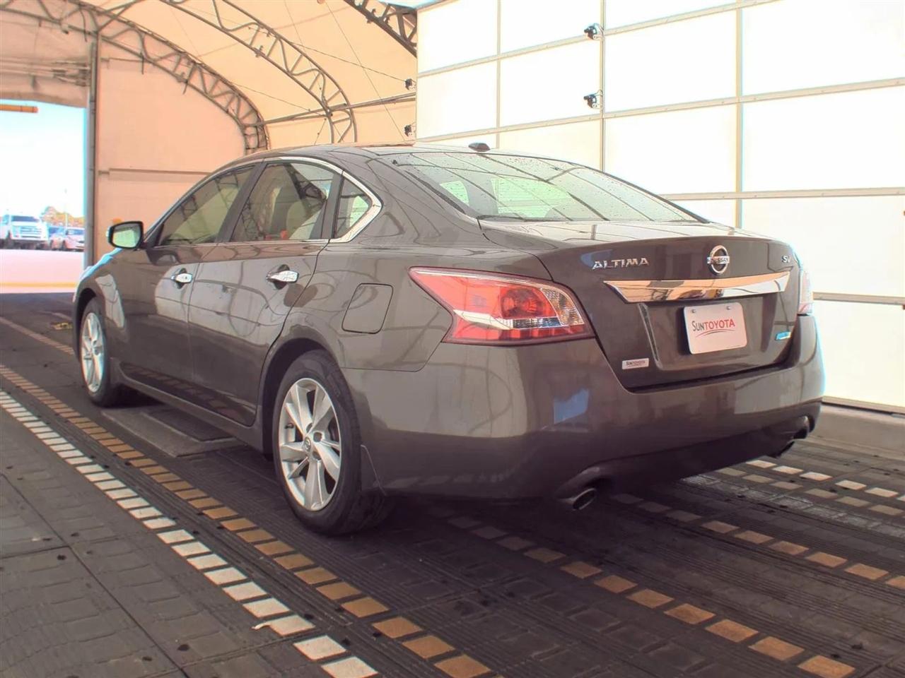 Nissan Altima 4dr Sdn I4 2.5 SV 2013