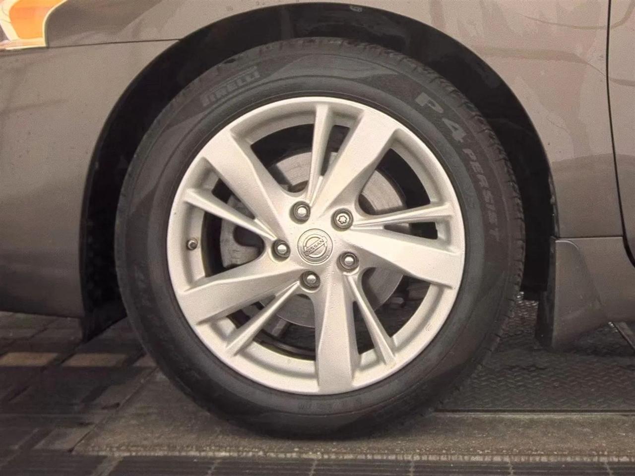 Nissan Altima 4dr Sdn I4 2.5 SV 2013