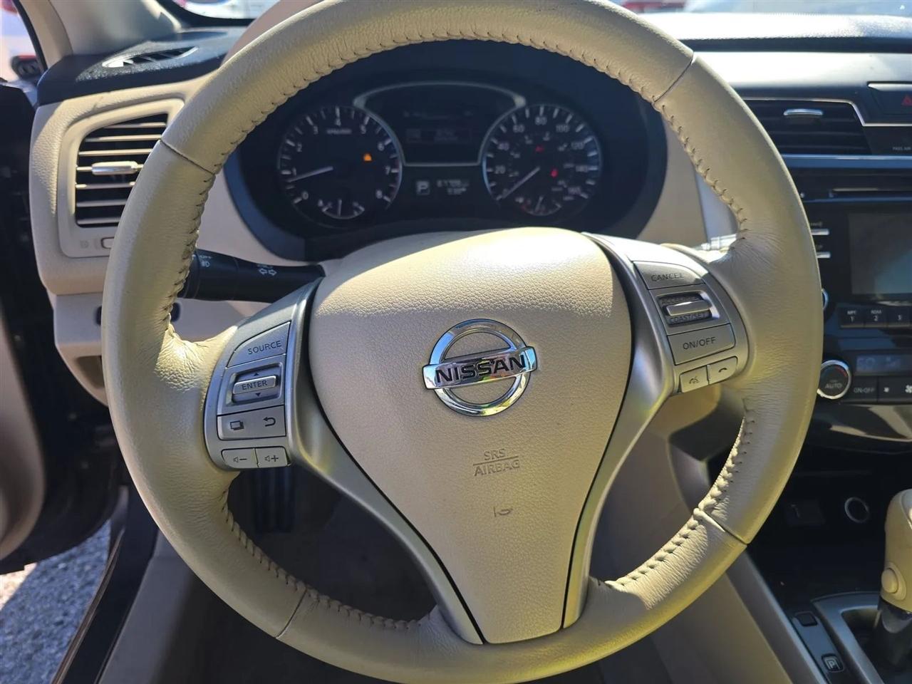 Nissan Altima 4dr Sdn I4 2.5 SV 2013