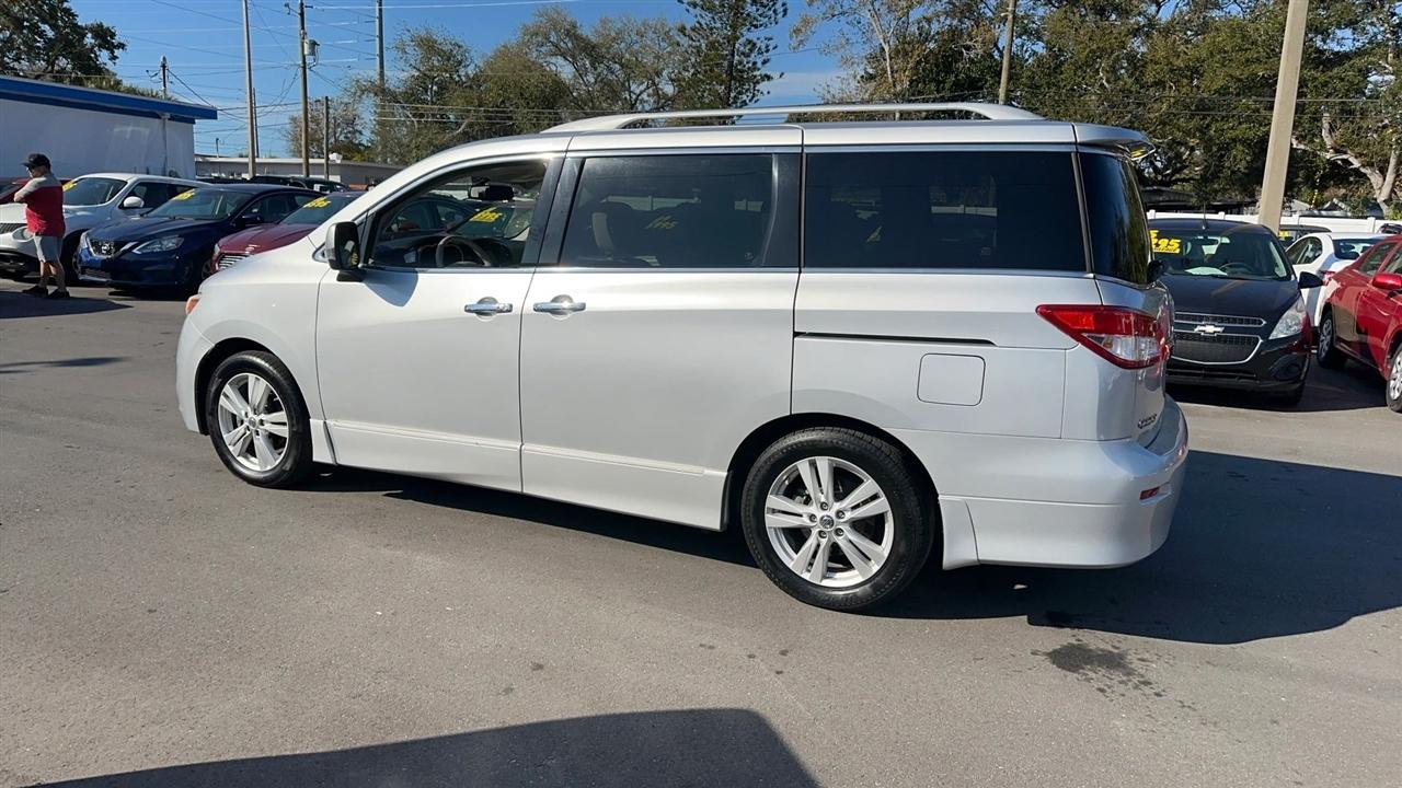 Nissan Quest 4dr SL 2015
