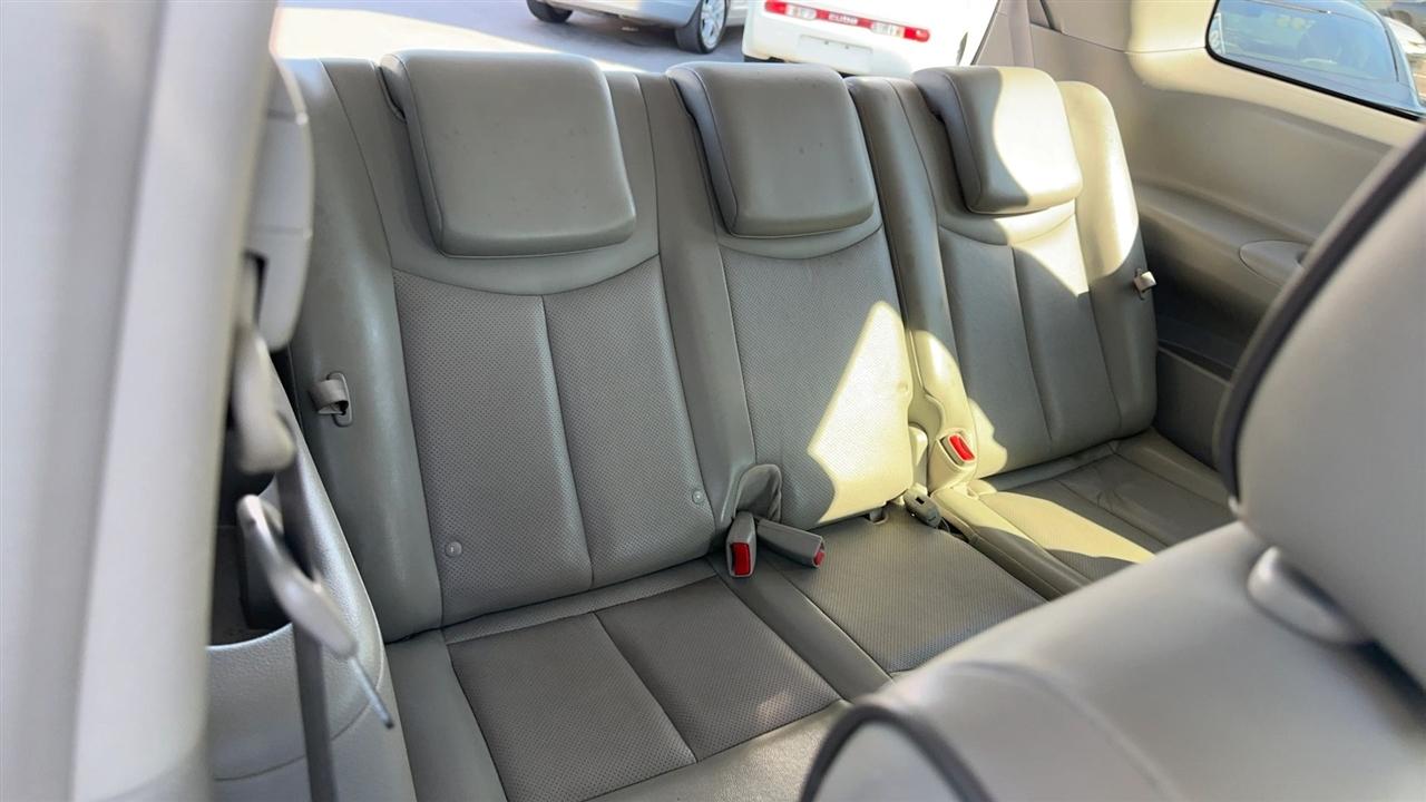 Nissan Quest 4dr SL 2015