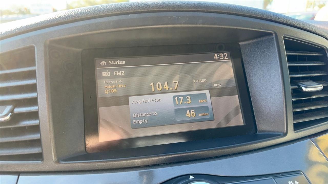 Nissan Quest 4dr SL 2015