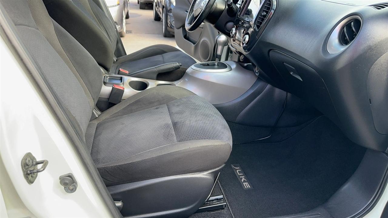 Nissan Juke 5dr Wgn I4 CVT SV FWD 2011