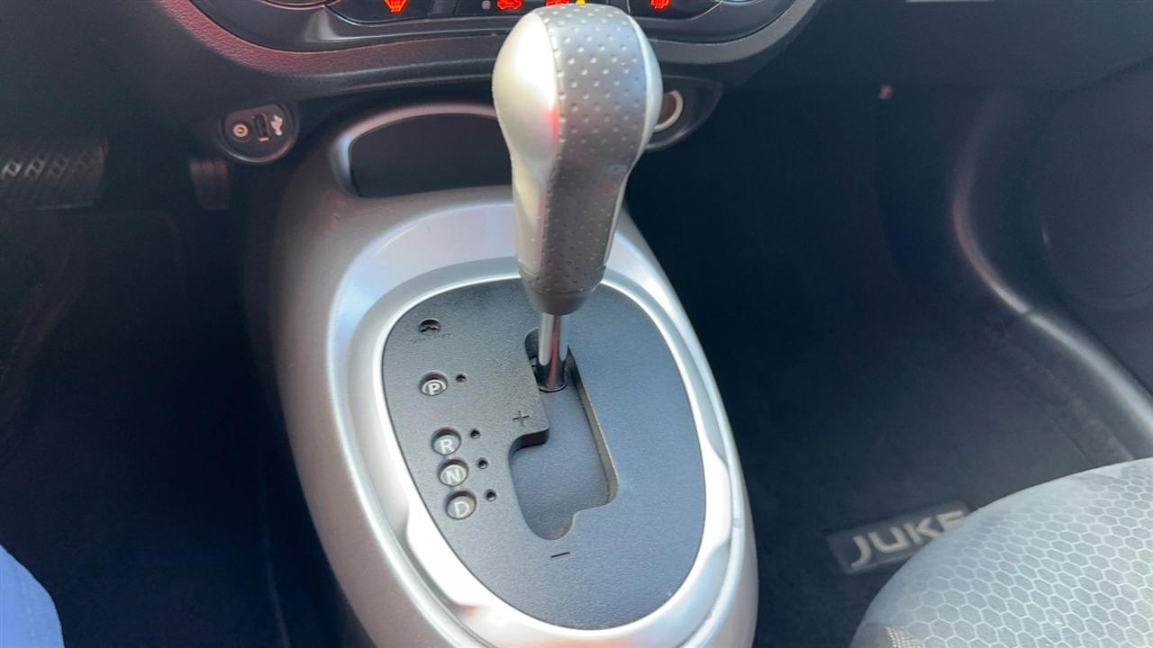 Nissan Juke 5dr Wgn I4 CVT SV FWD 2011