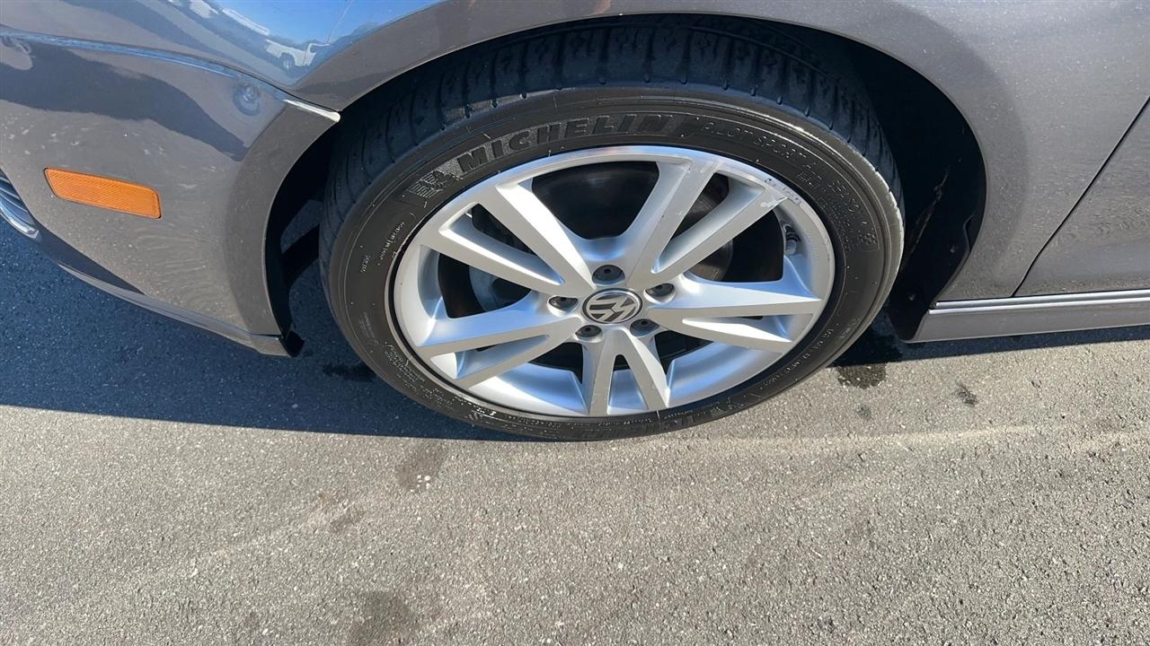 Volkswagen Jetta Sedan 4dr Auto 2.5 2007