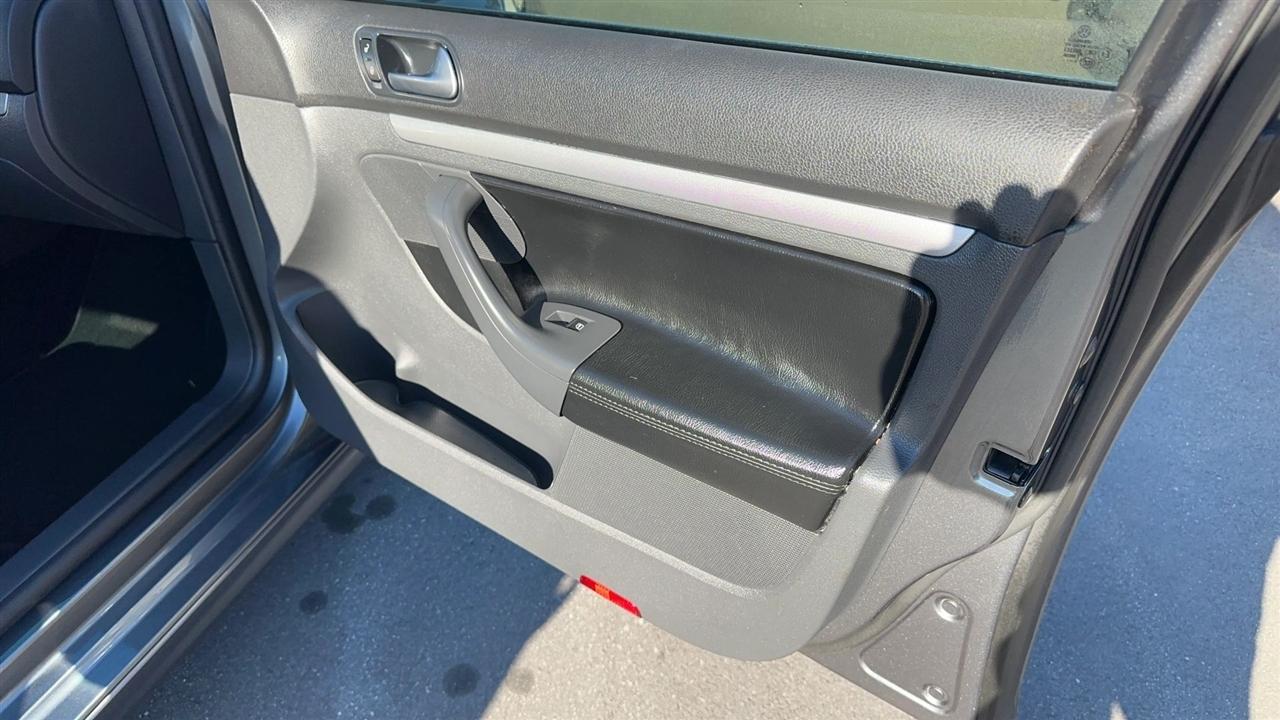 Volkswagen Jetta Sedan 4dr Auto 2.5 2007