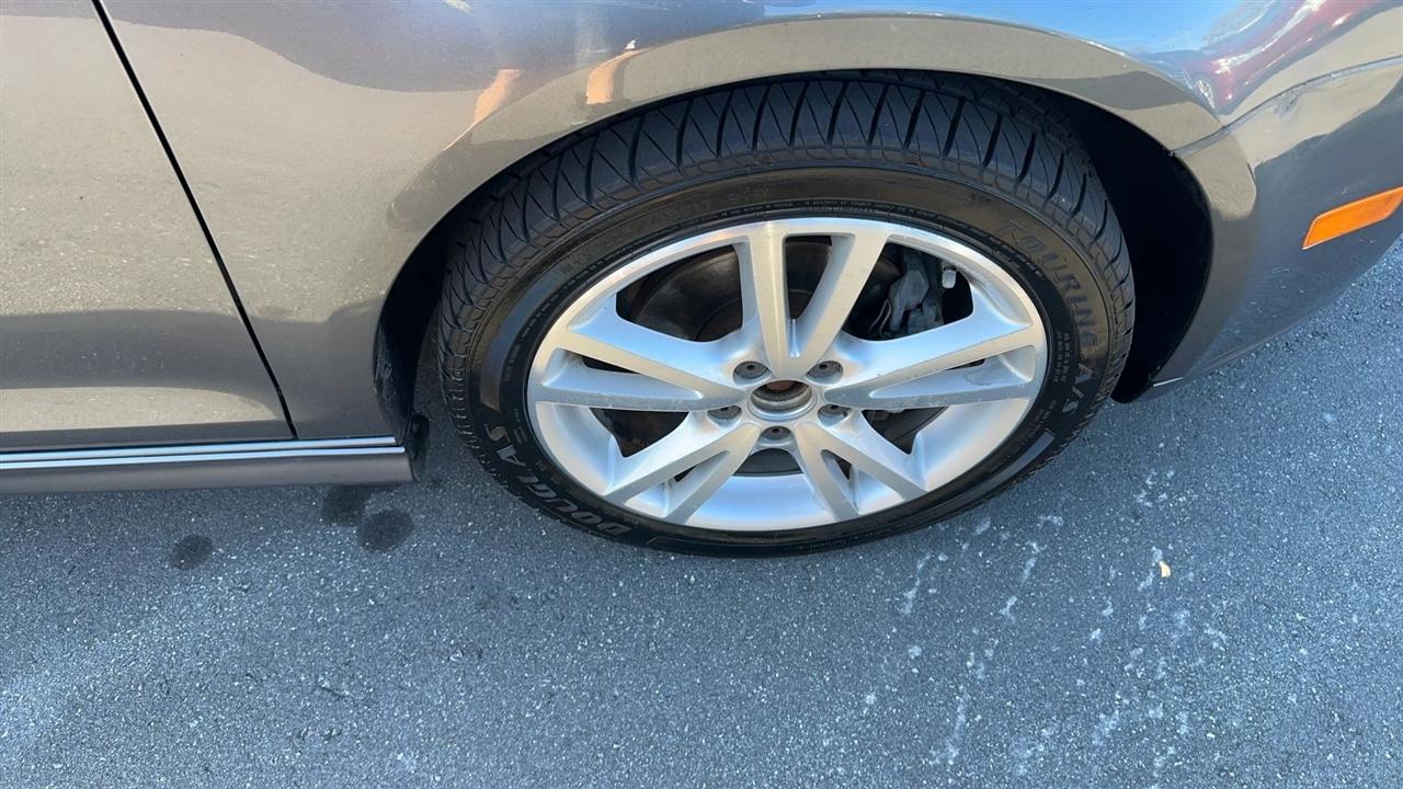 Volkswagen Jetta Sedan 4dr Auto 2.5 2007