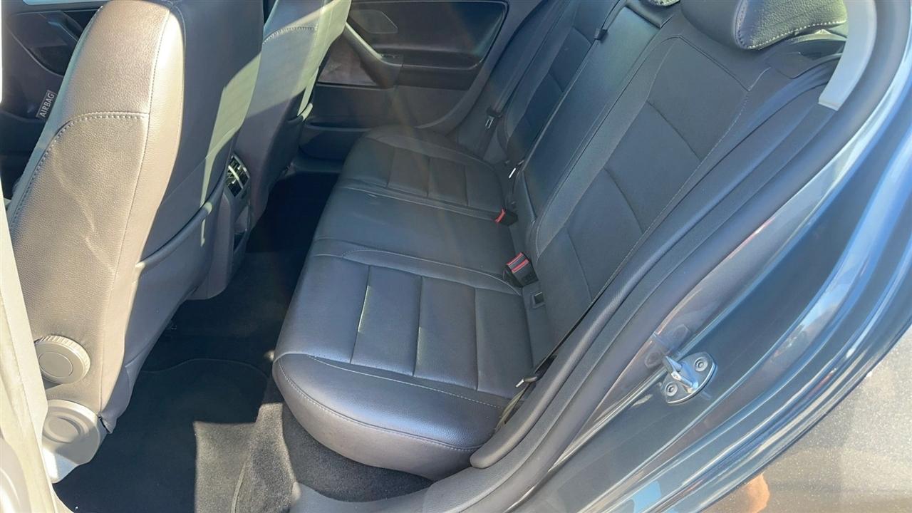 Volkswagen Jetta Sedan 4dr Auto 2.5 2007