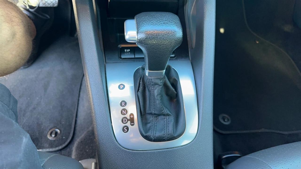 Volkswagen Jetta Sedan 4dr Auto 2.5 2007