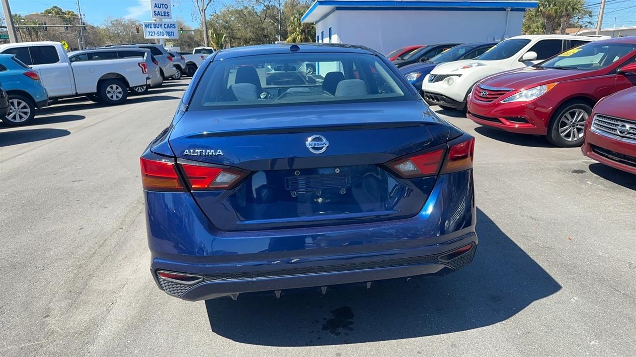 Nissan Altima 2.5 S Sedan 2020