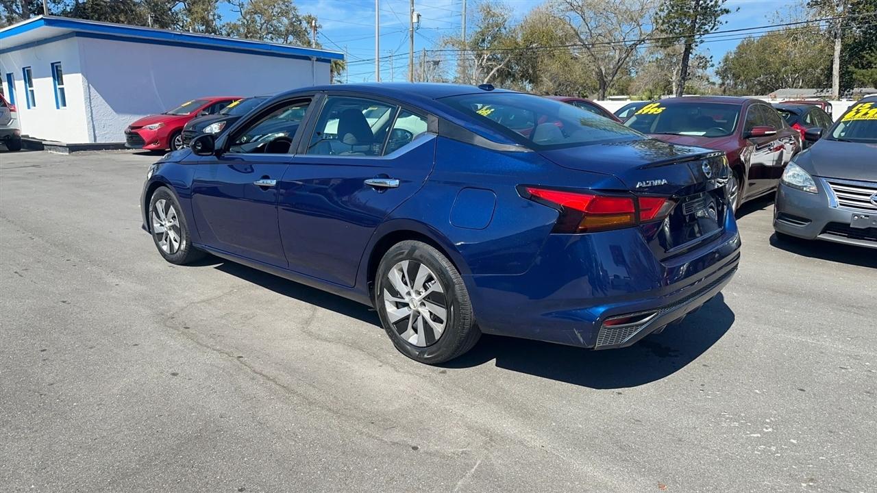 Nissan Altima 2.5 S Sedan 2020