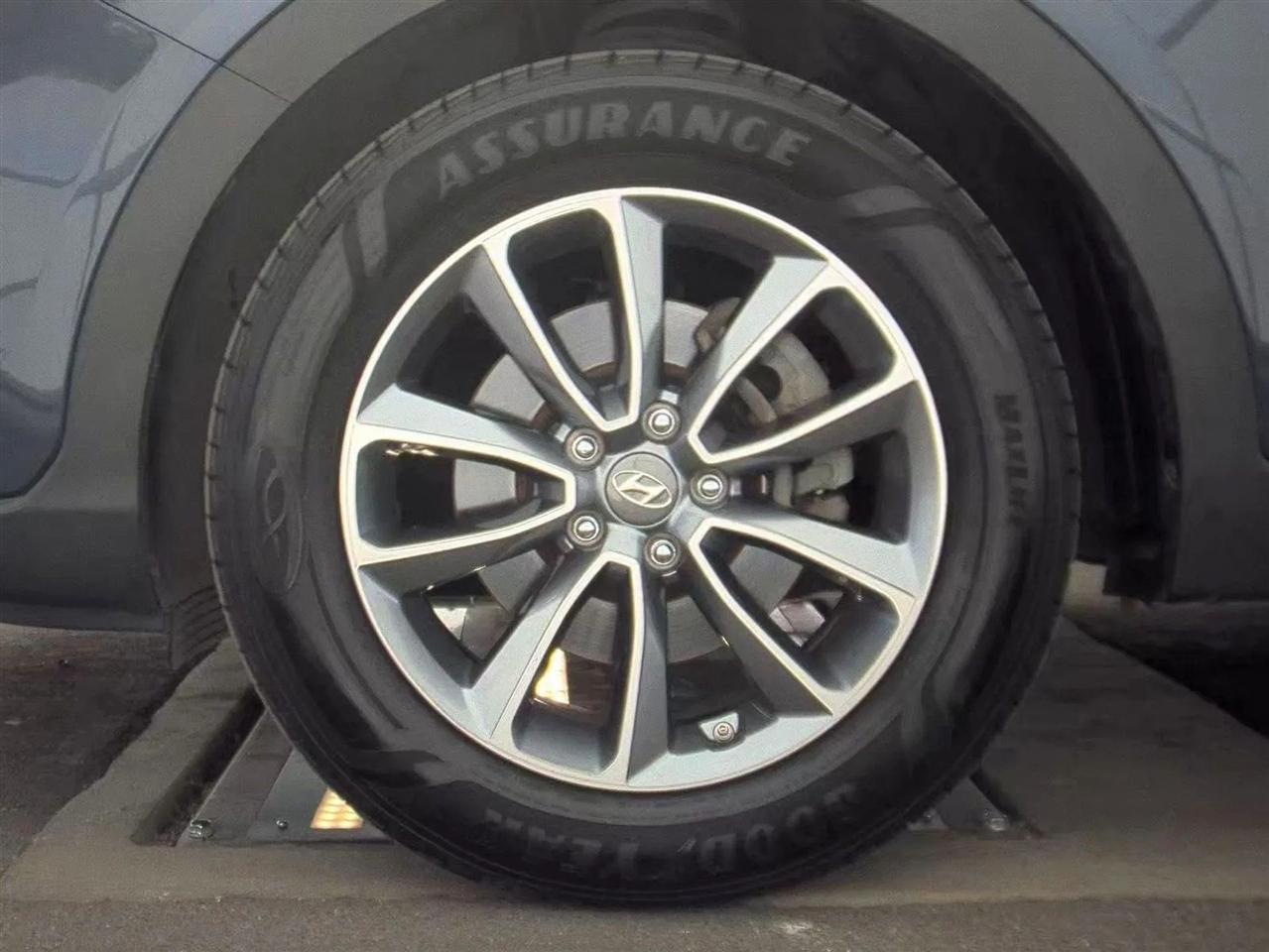 Hyundai Santa Fe SE 3.3L Auto 2017