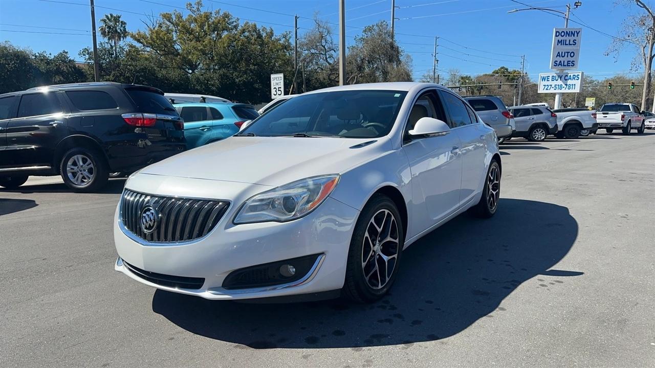 Buick Regal 4dr Sdn Sport Touring FWD 2017