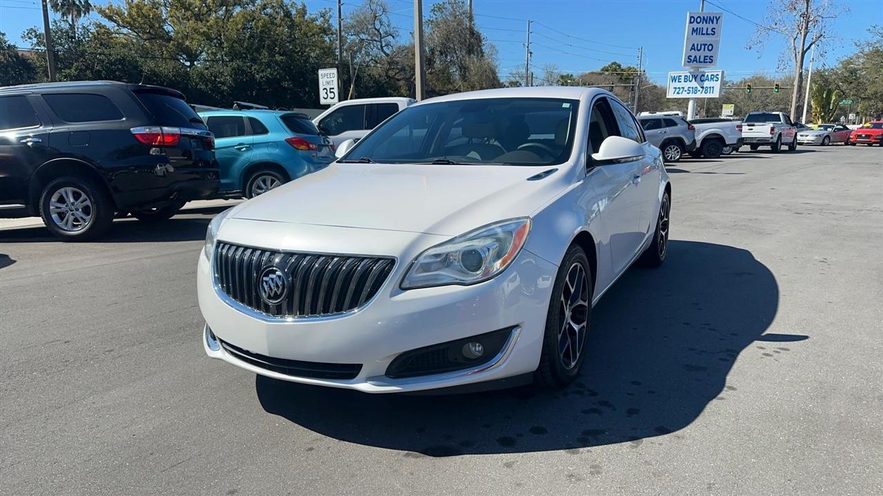 Buick Regal 4dr Sdn Sport Touring FWD 2017