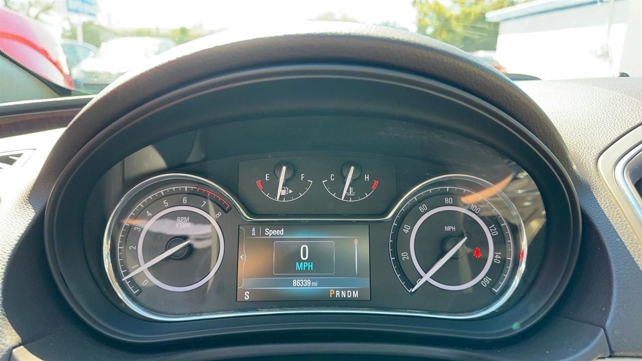 Buick Regal 4dr Sdn Sport Touring FWD 2017