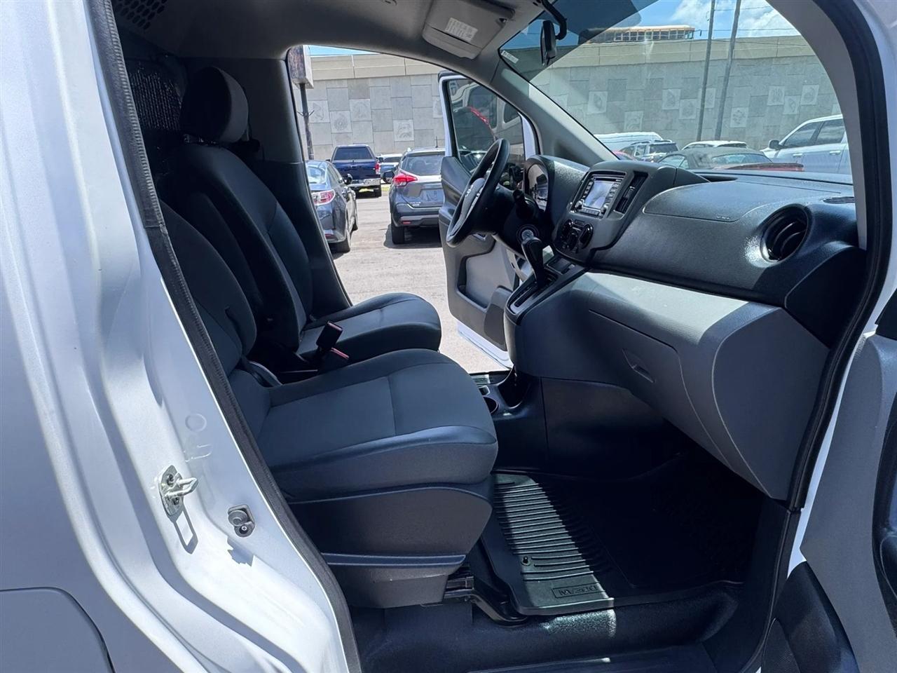 Nissan NV200 Compact Cargo I4 SV 2019