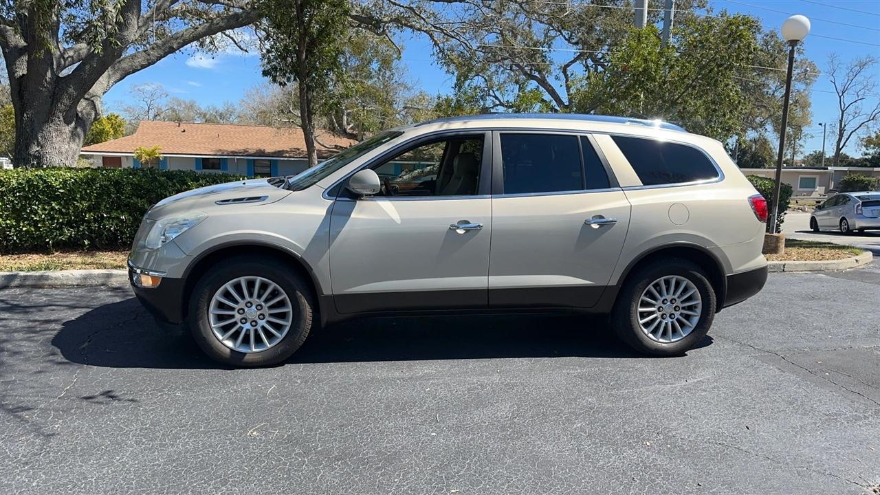 Buick Enclave FWD 4dr Leather 2012