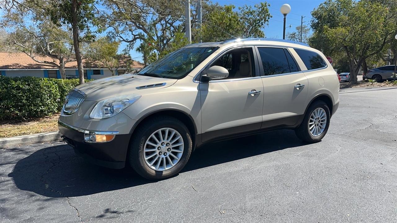 Buick Enclave FWD 4dr Leather 2012