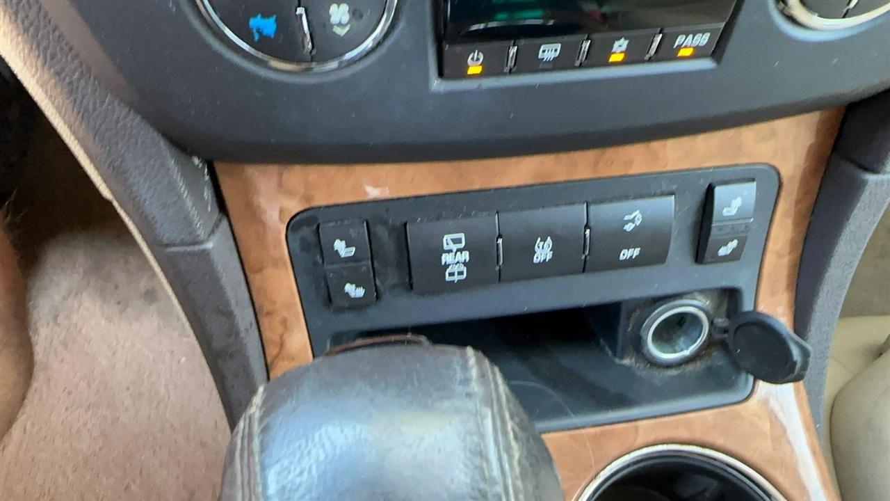 Buick Enclave FWD 4dr Leather 2012