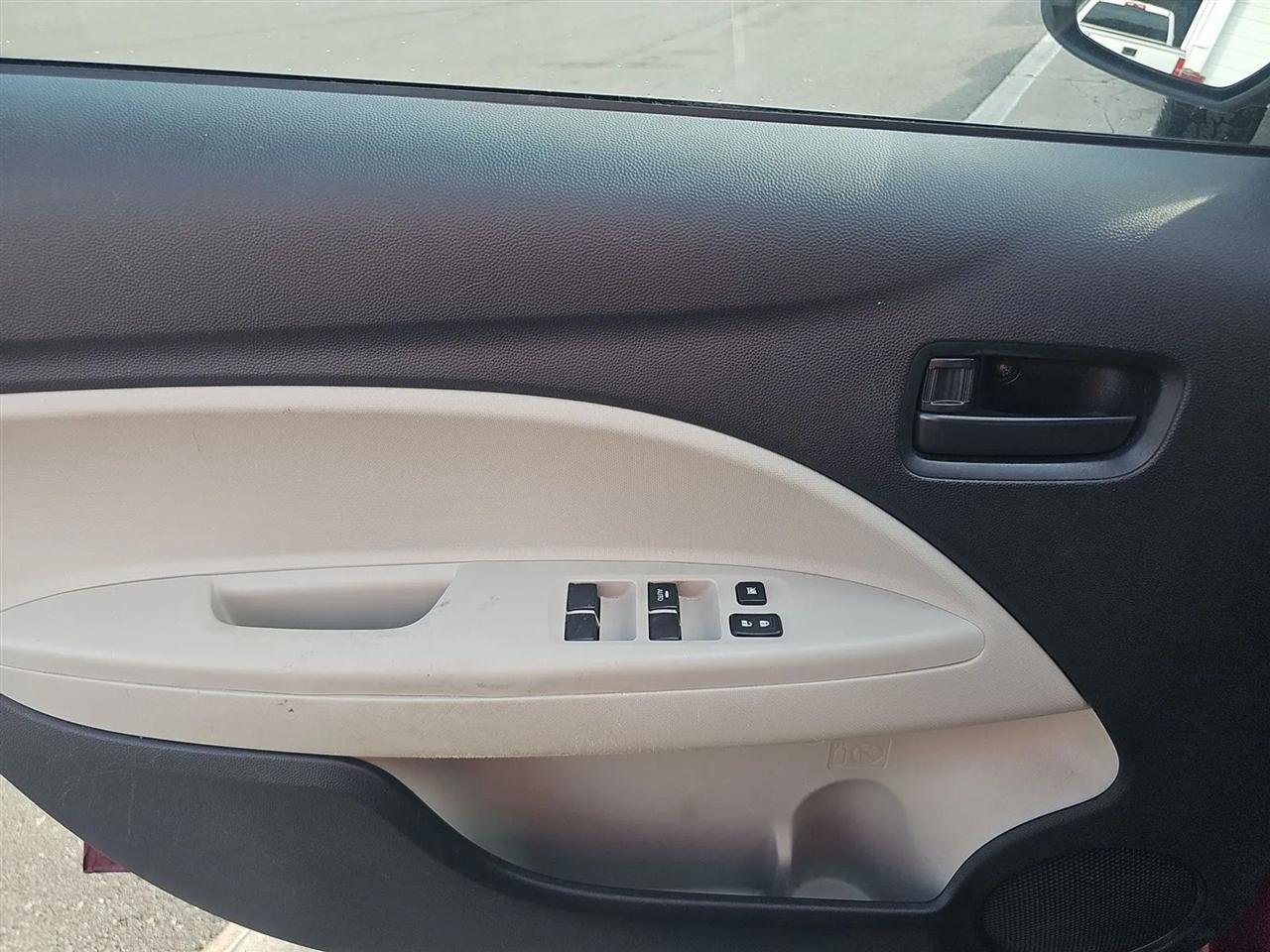 Mitsubishi Mirage G4 ES CVT 2017