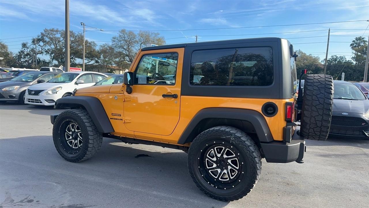 Jeep Wrangler 4WD 2dr Sport 2012