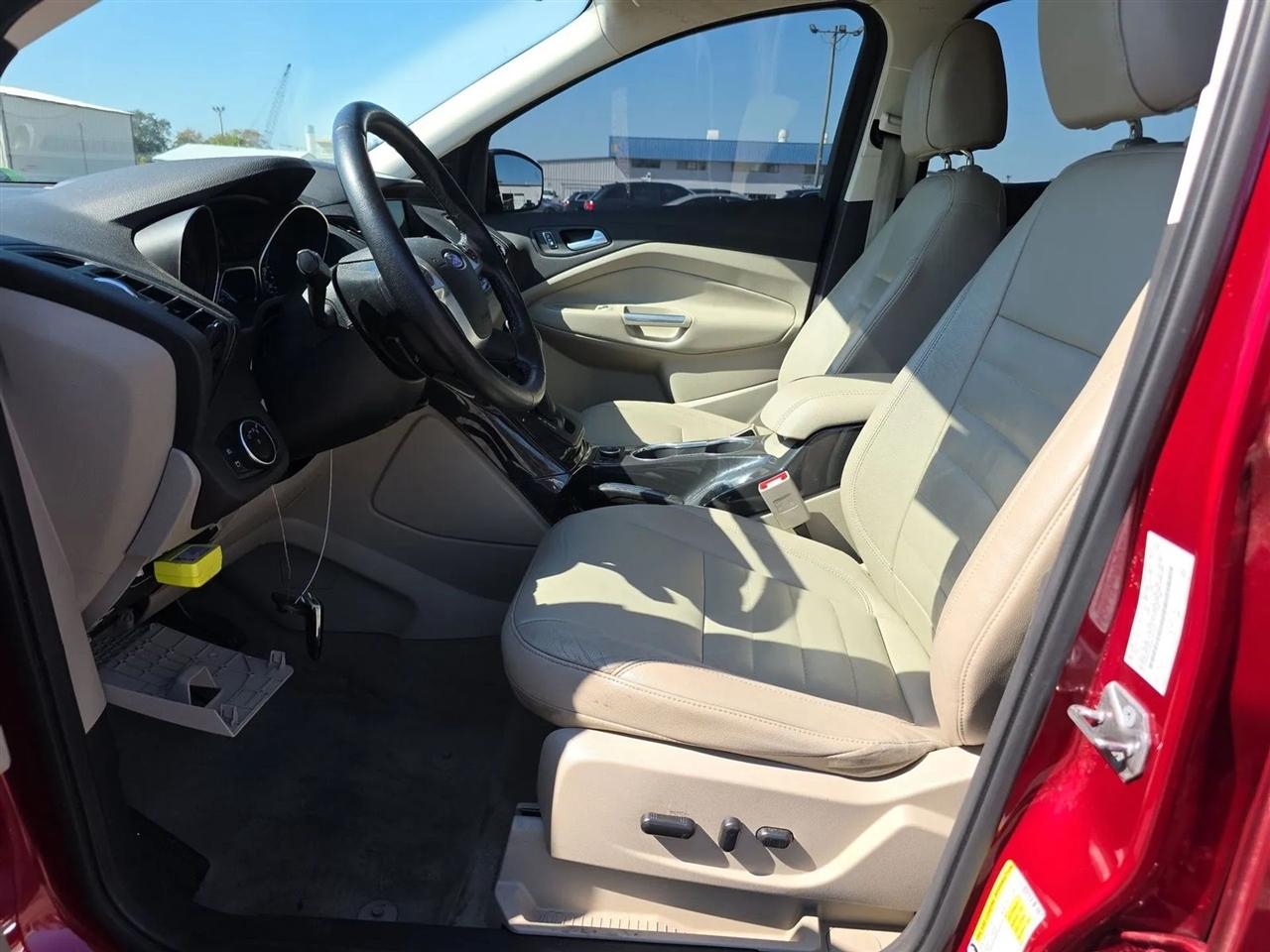 Ford Escape FWD 4dr Titanium 2016