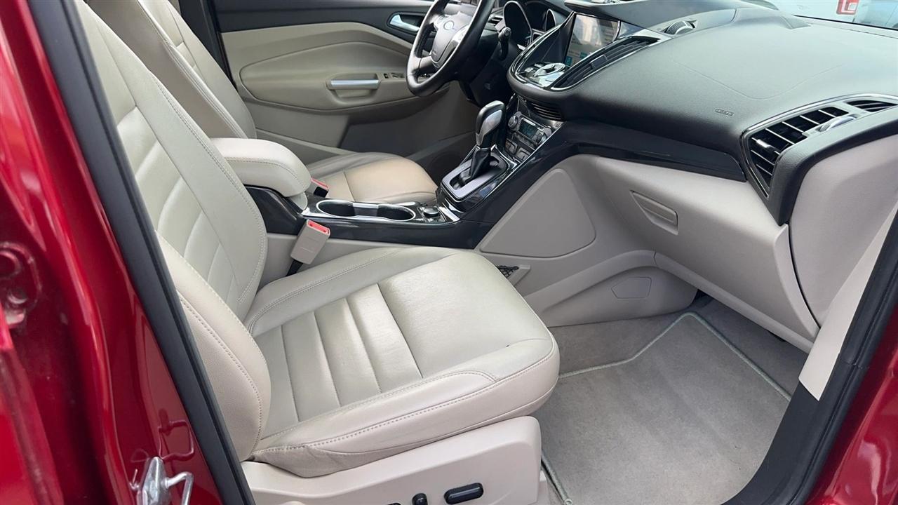 Ford Escape FWD 4dr Titanium 2016