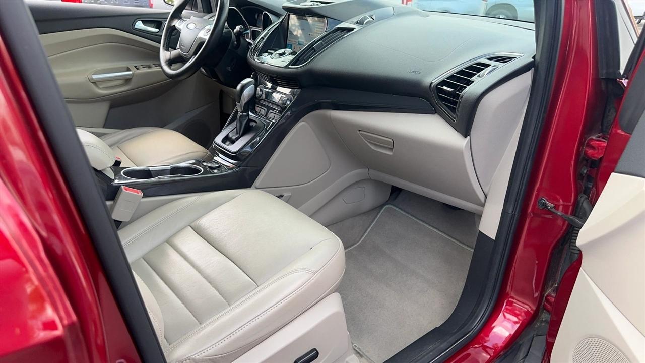 Ford Escape FWD 4dr Titanium 2016